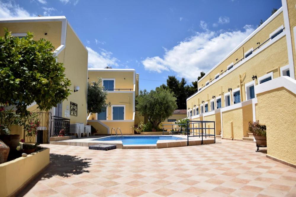 Esperides Maisonettes Agia Marina  Dış mekan fotoğraf
