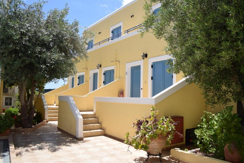 Esperides Maisonettes Agia Marina  Dış mekan fotoğraf
