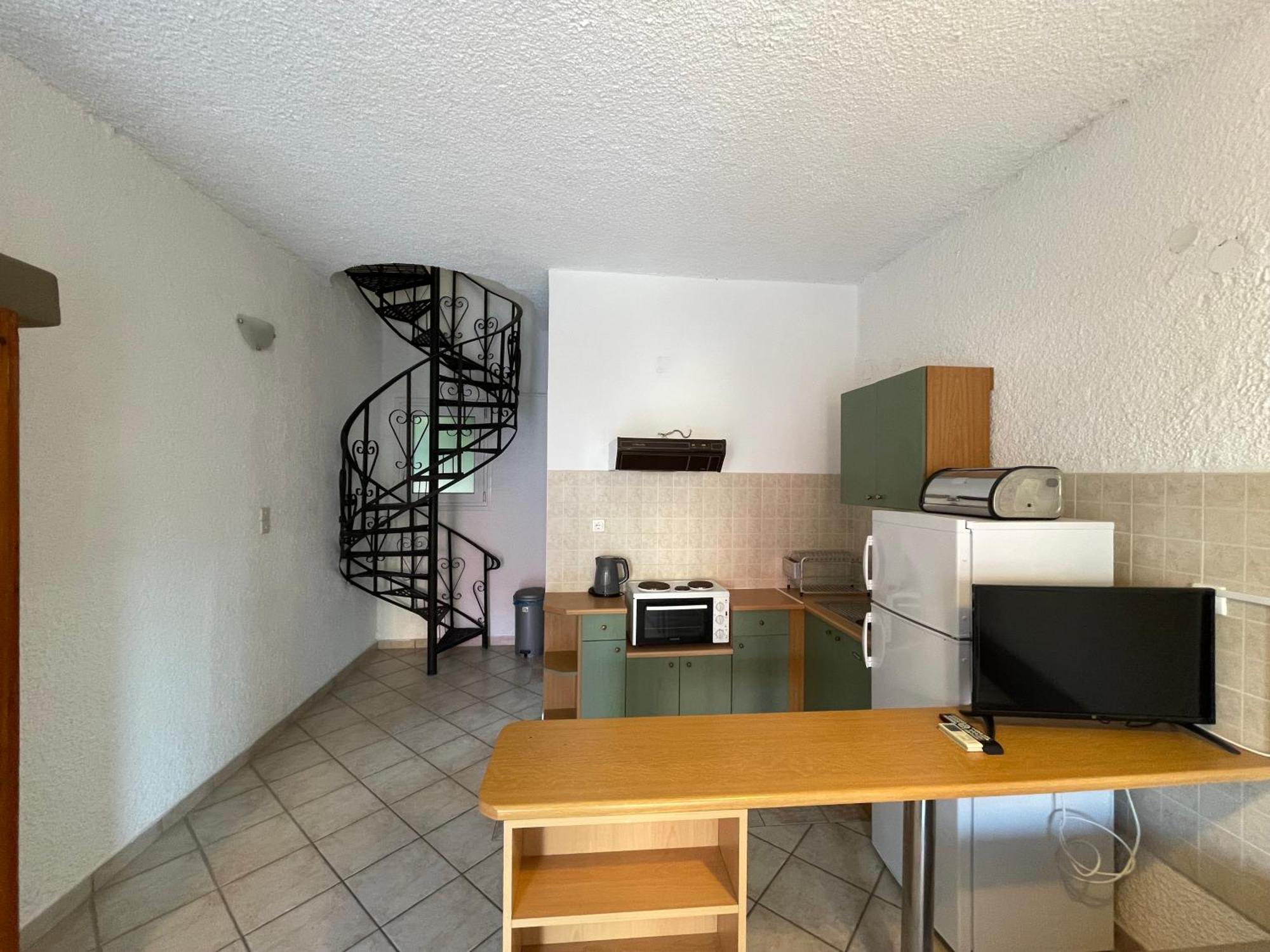 Esperides Maisonettes Agia Marina  Dış mekan fotoğraf