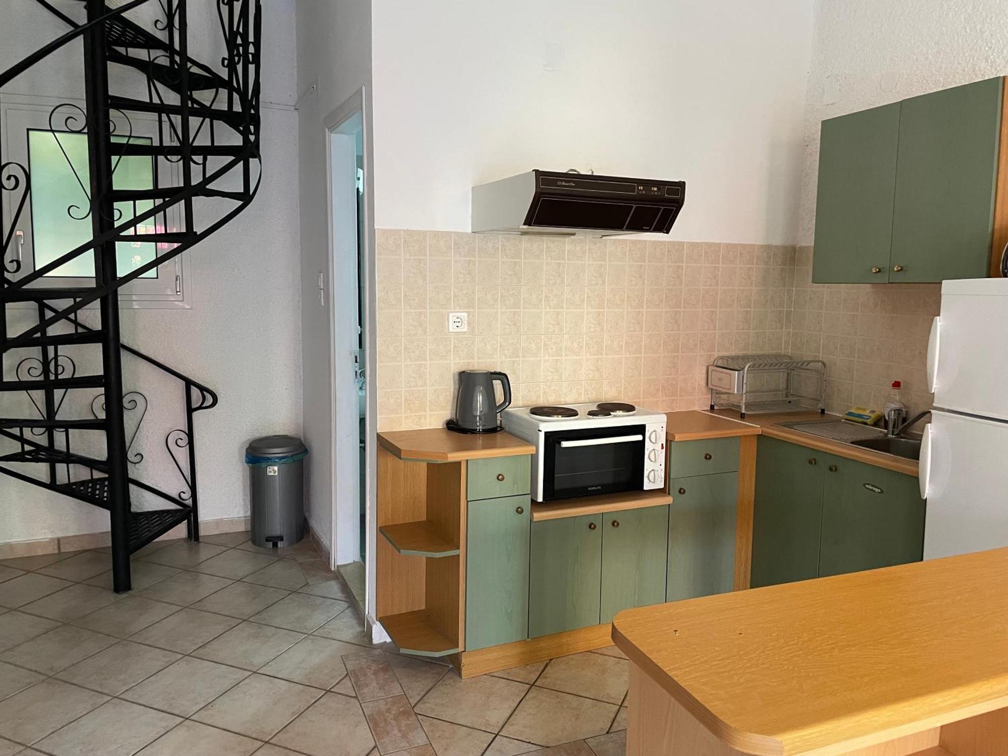 Esperides Maisonettes Agia Marina  Dış mekan fotoğraf